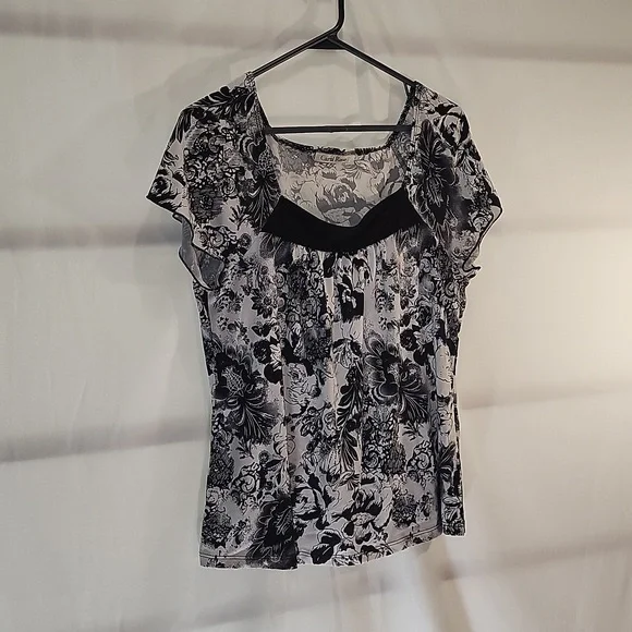 Carol Rose Black and White Blouse (M) - Picture 4 of 12